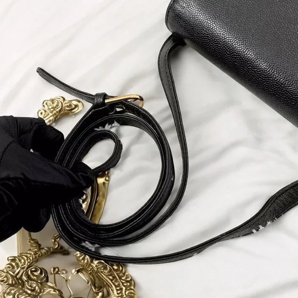 Vintage Givenchy Sacs Black Leather Shoulder bag - Picture 10 of 14